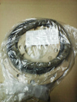 Simering s filcom a tesnenia na pol nápravy.